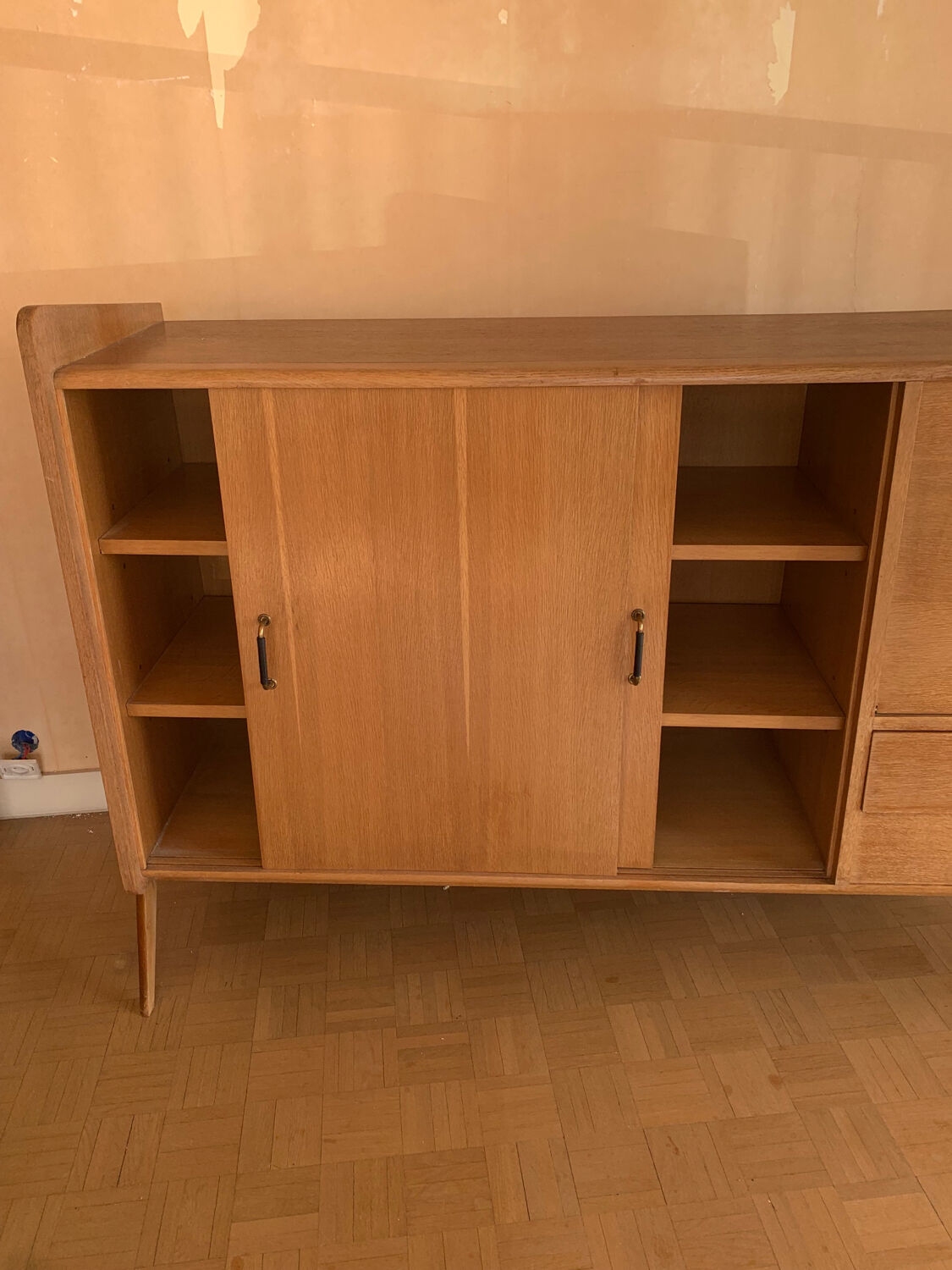 Solid wood sideboard