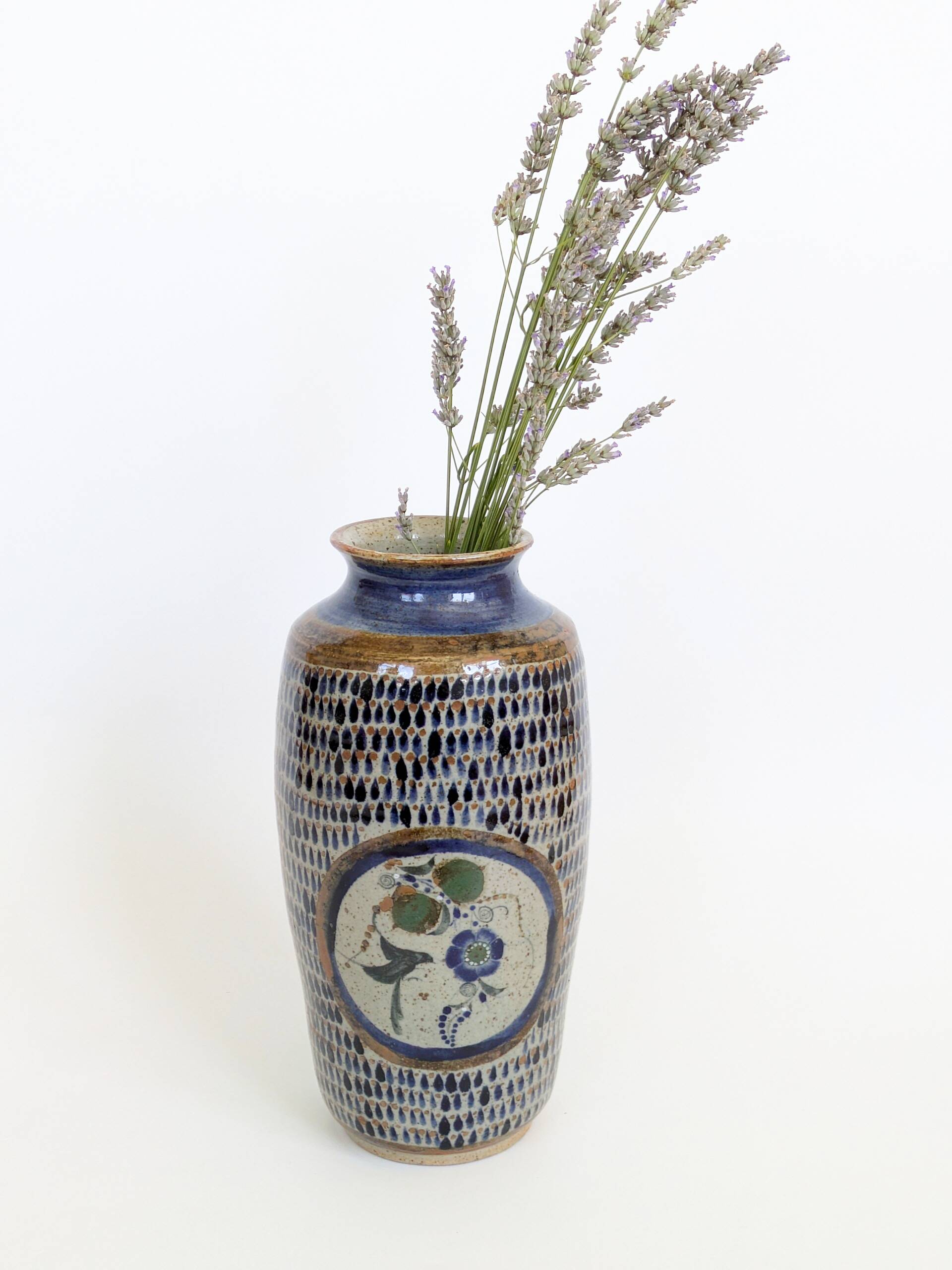 Large ceramic vase Tonalá hand-painted, Mexico 1970s