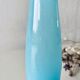 Vase ancien en opaline bleue et blanche