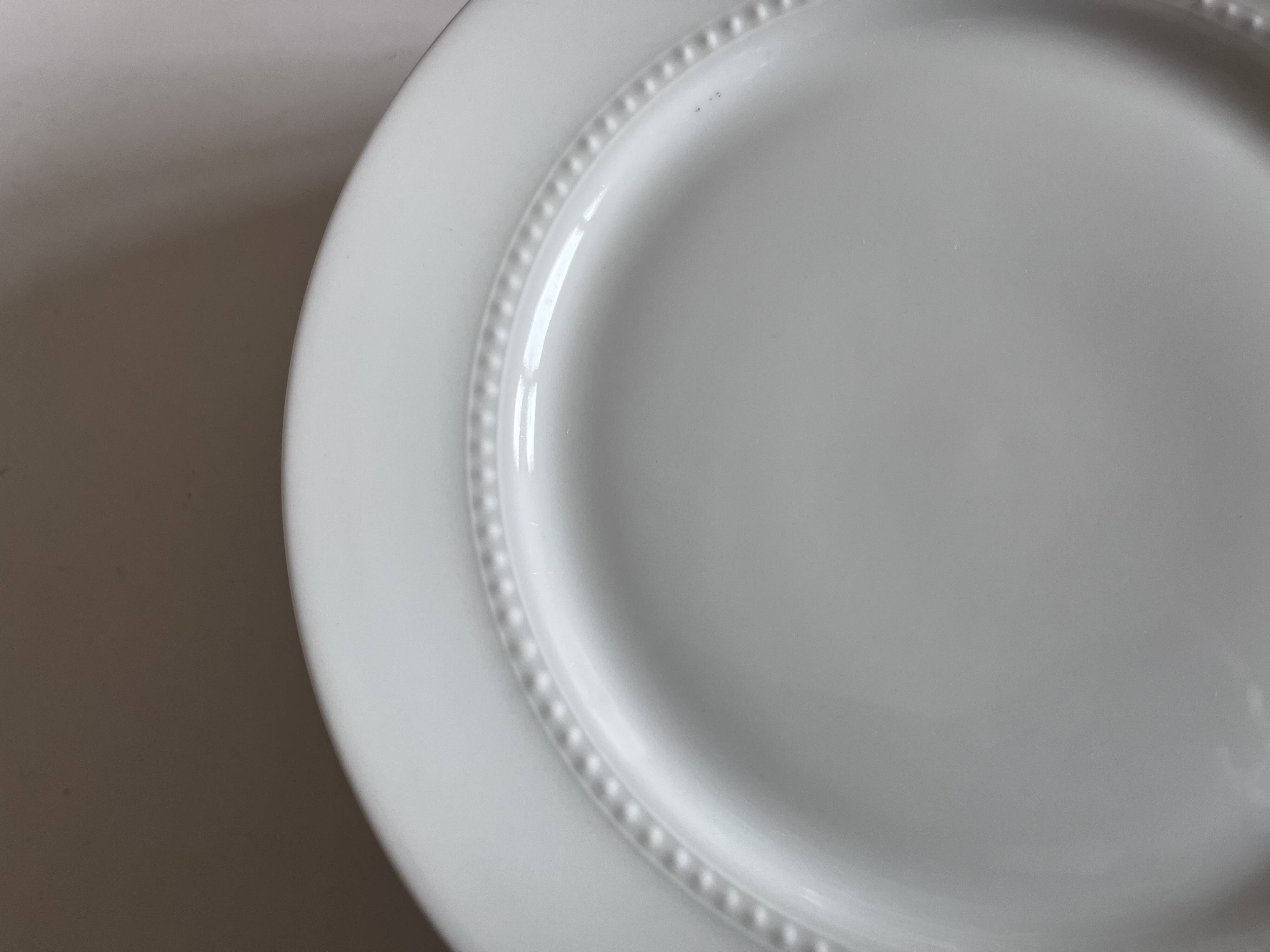 Set of 6 neo-classical pearl white porcelain dinner plates by Bareuther.