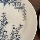 Lot de 2 assiettes en terre de fer Gien modèle Chardonnerets