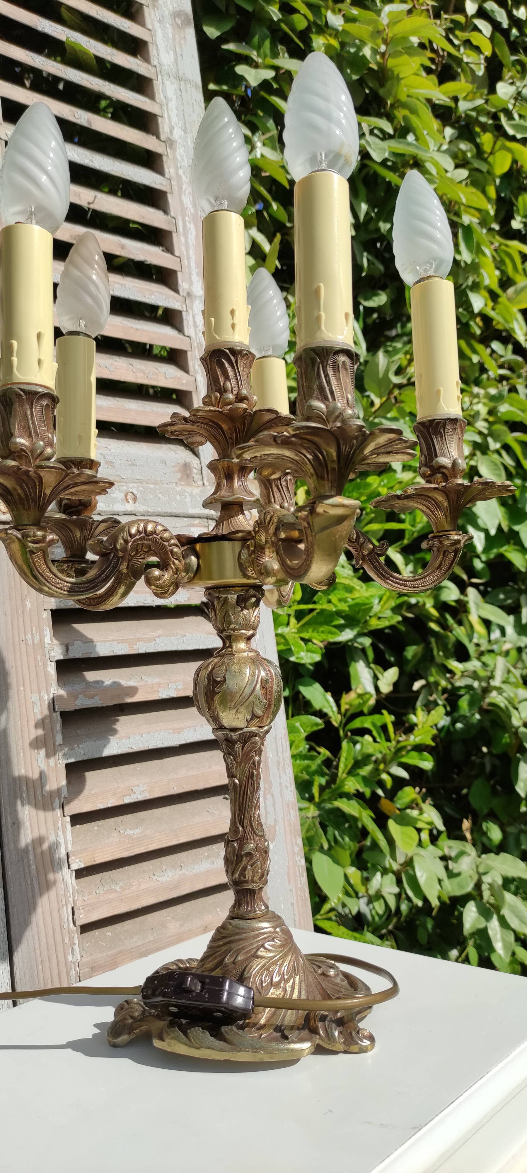 Chandelier bronze six branches électrique