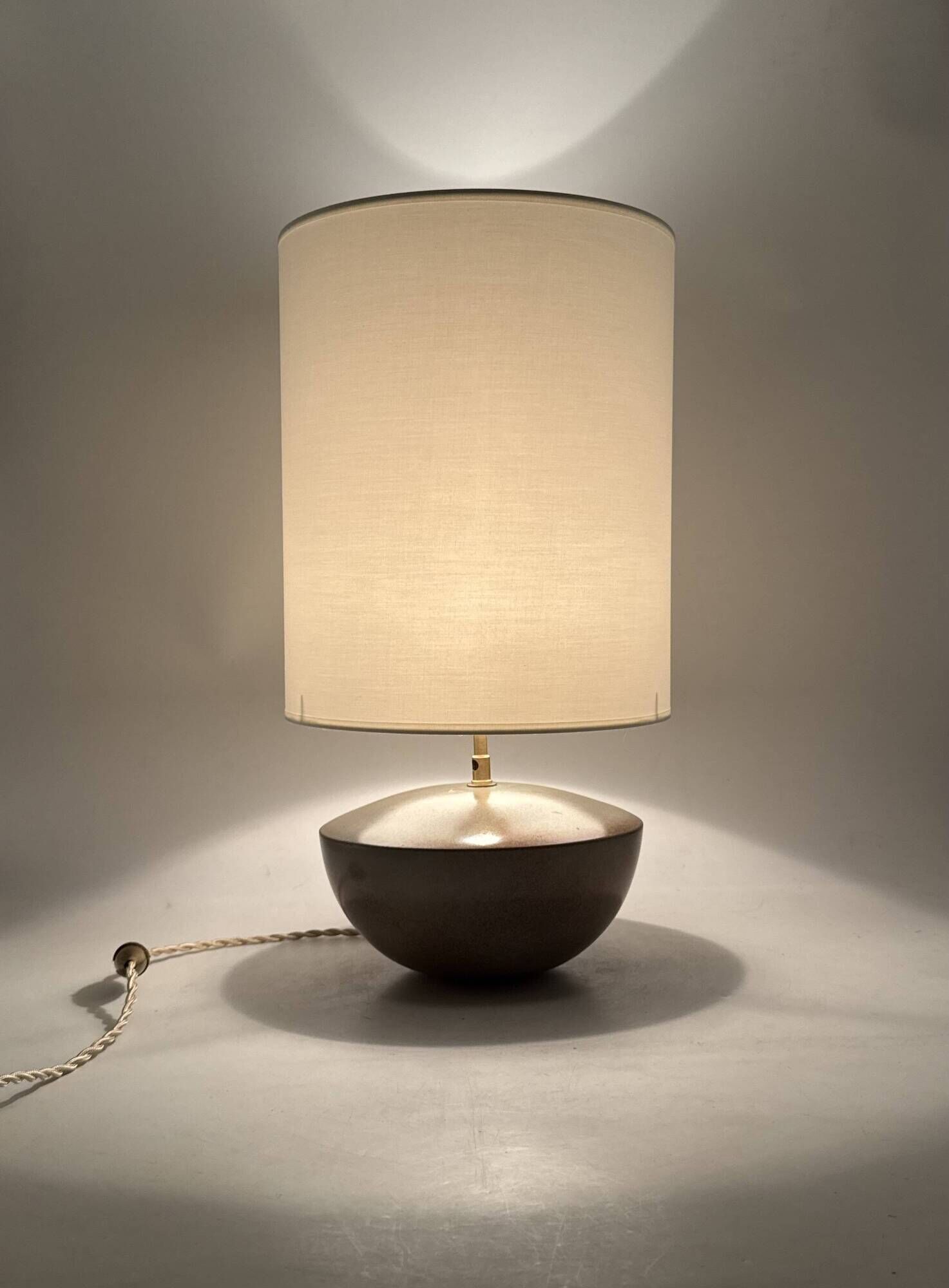 Mid-century modern green ceramic lamp base, Alain di Bin France 1960s