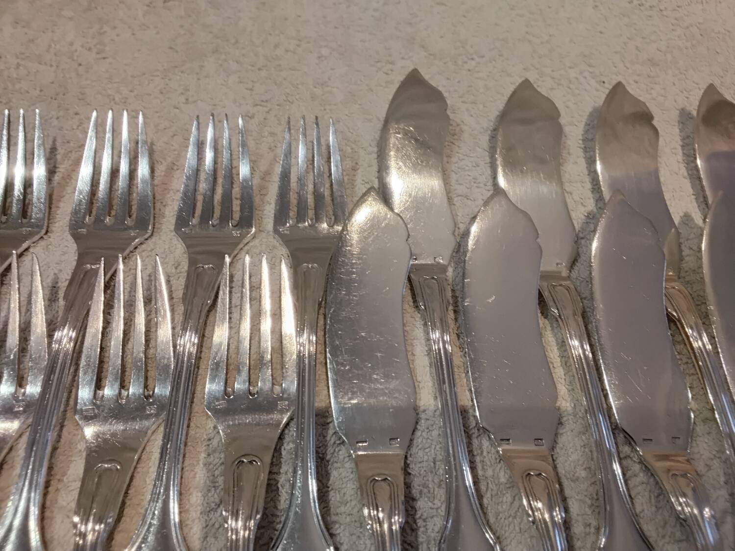 11 fish cutlery 23p silver plated metal goldsmith Cailar Bayard shell