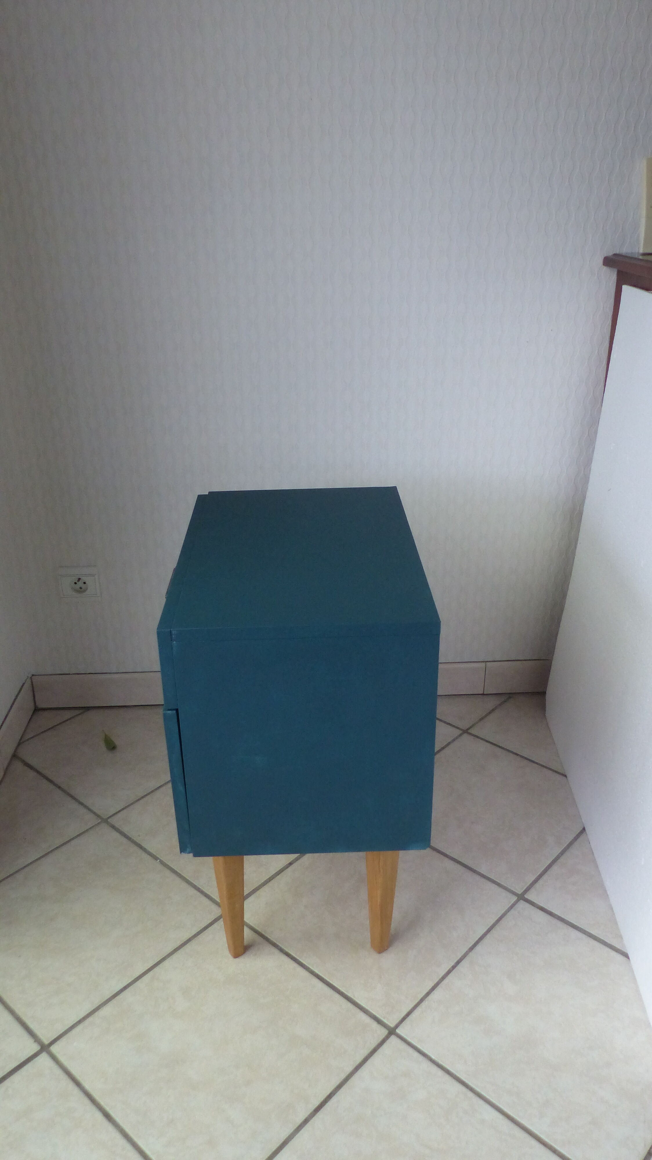 Bedside table
