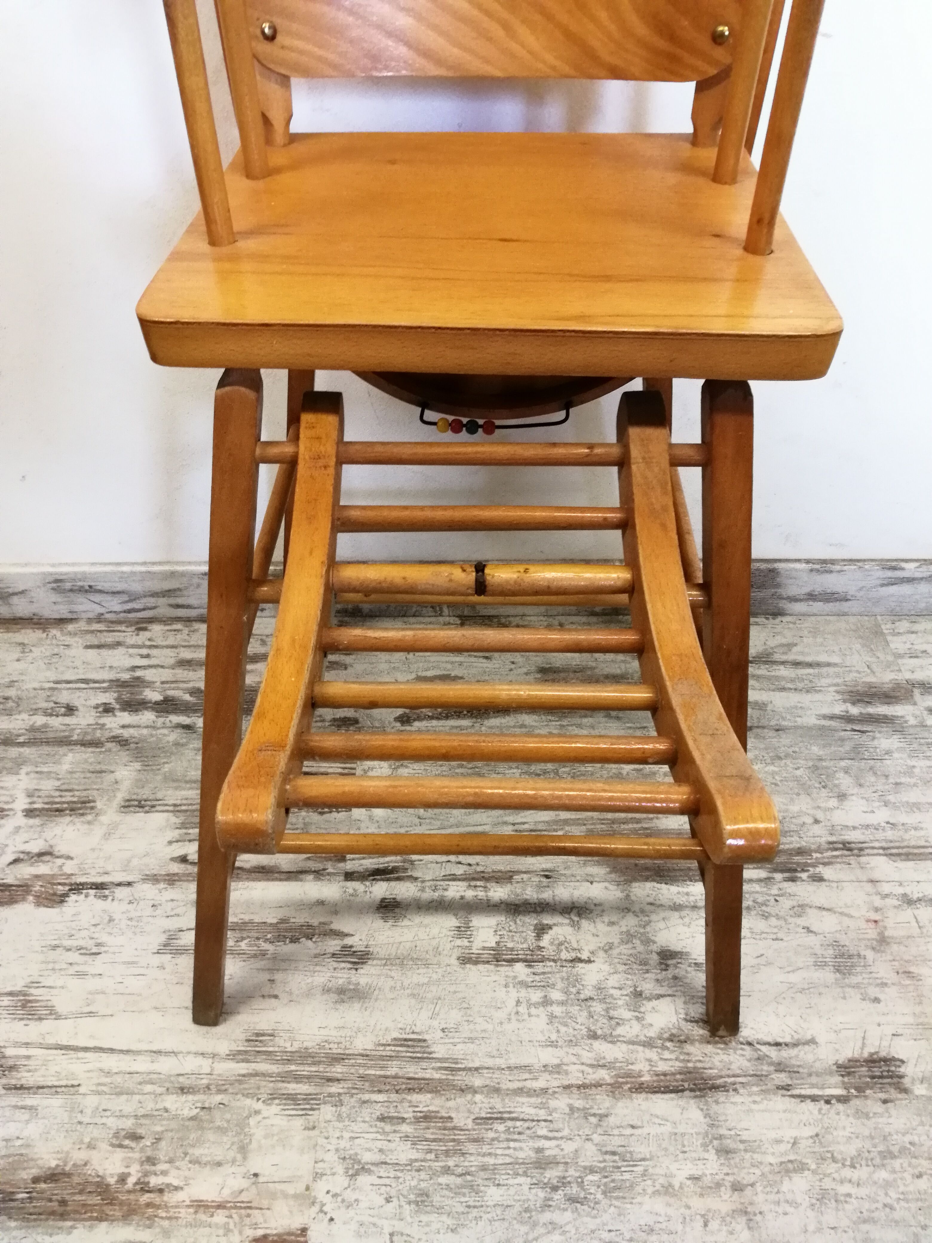 Old baby high chair