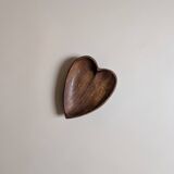 Heart-shaped pocket emptier