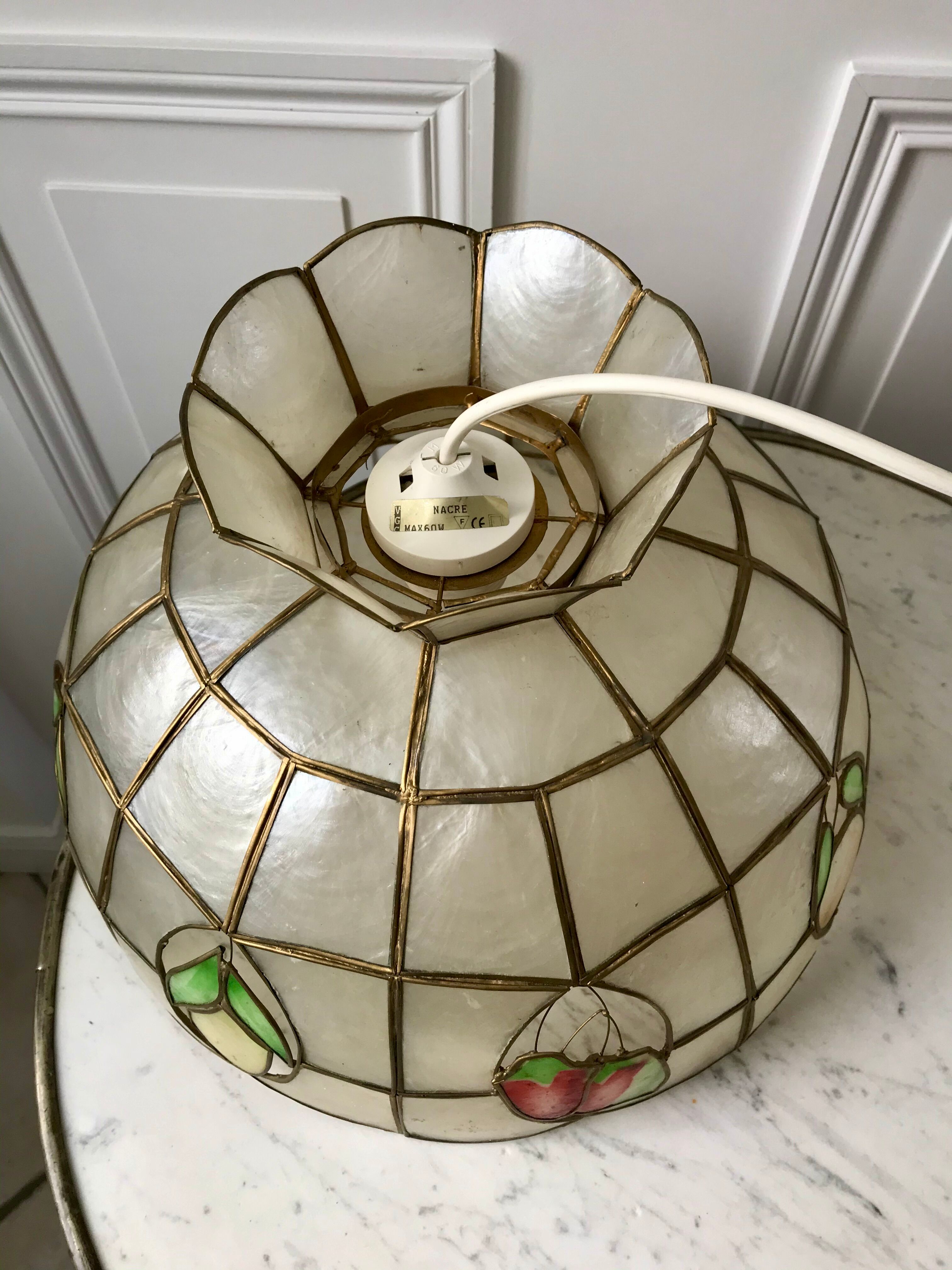 Mother-of-pearl suspension fruits 60s