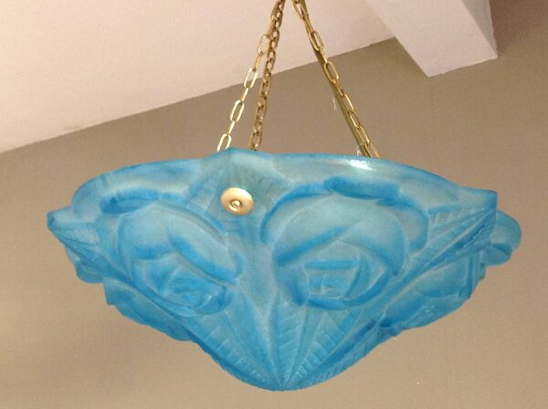 Suspension en pate de verre bleue signée Degué / style art deco
