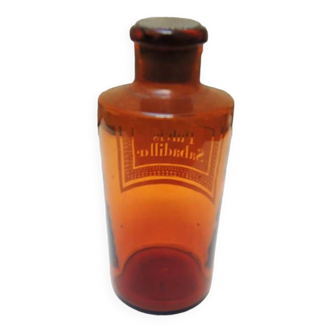 Antique amber glass apothecary jar: pulvis sabadilloe