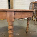 Half-moon folding table in walnut
