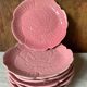 Assiettes barbotine fleur rose
