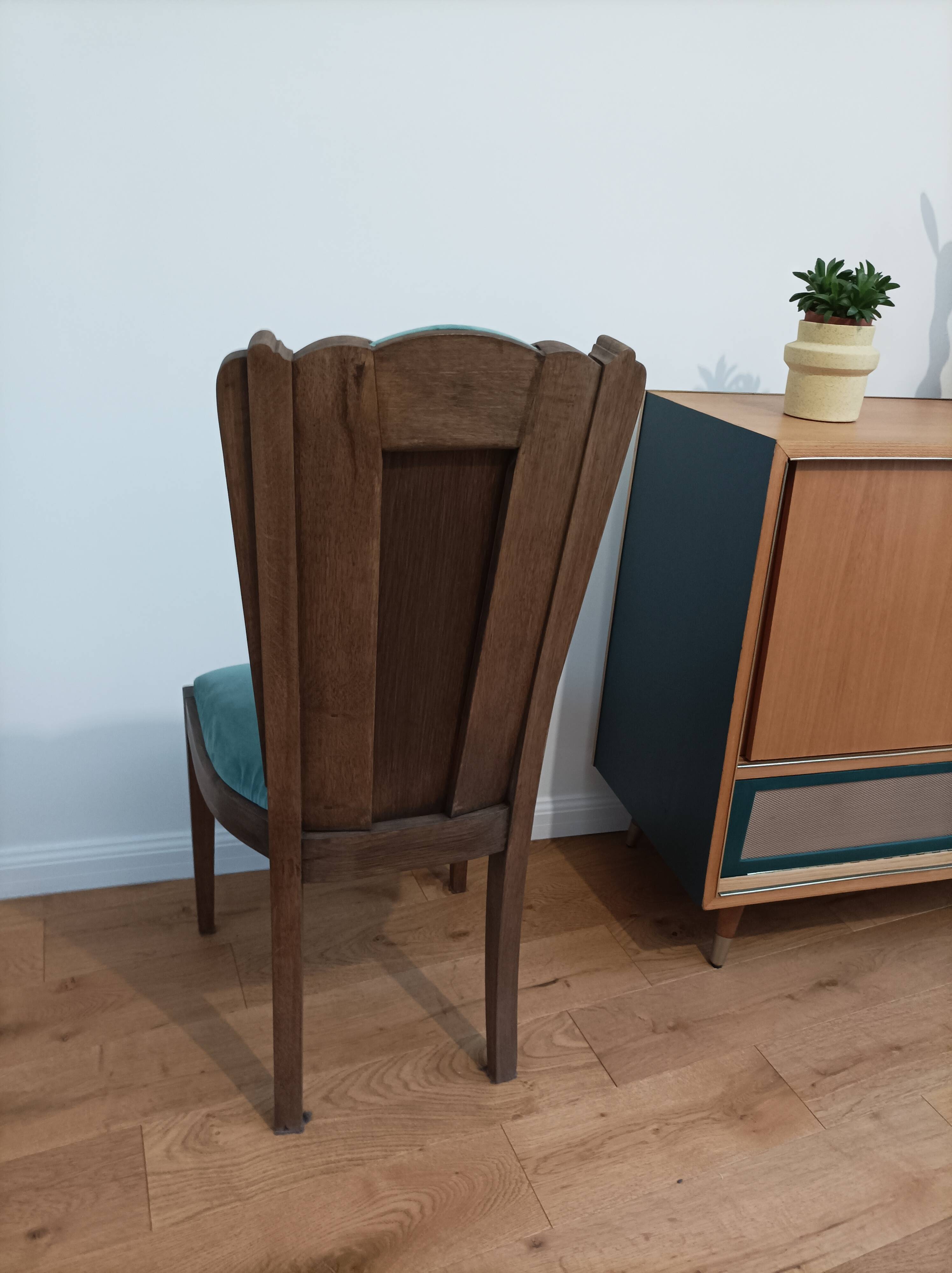 Pair of vintage 1930s chairs in wood and velvet (Art Deco style)