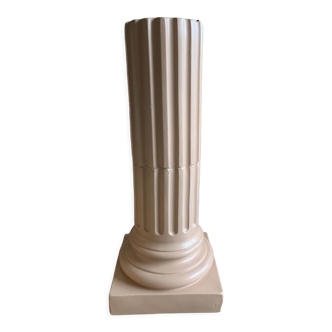 Pedestal column