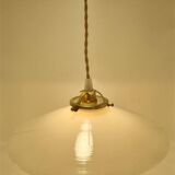 Opaline suspension