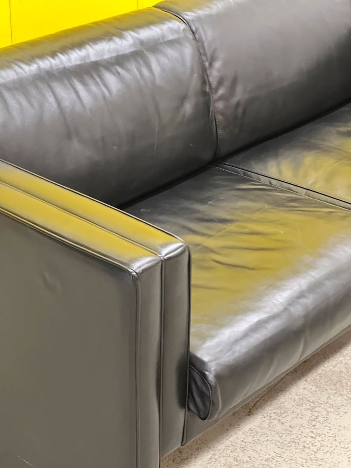 Walter Knoll Studio Line Series black leather 2 seater sofa designed by Jürgen Lange