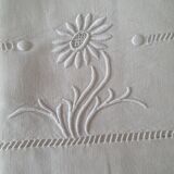 Ancient hand embroidered sheet in métis