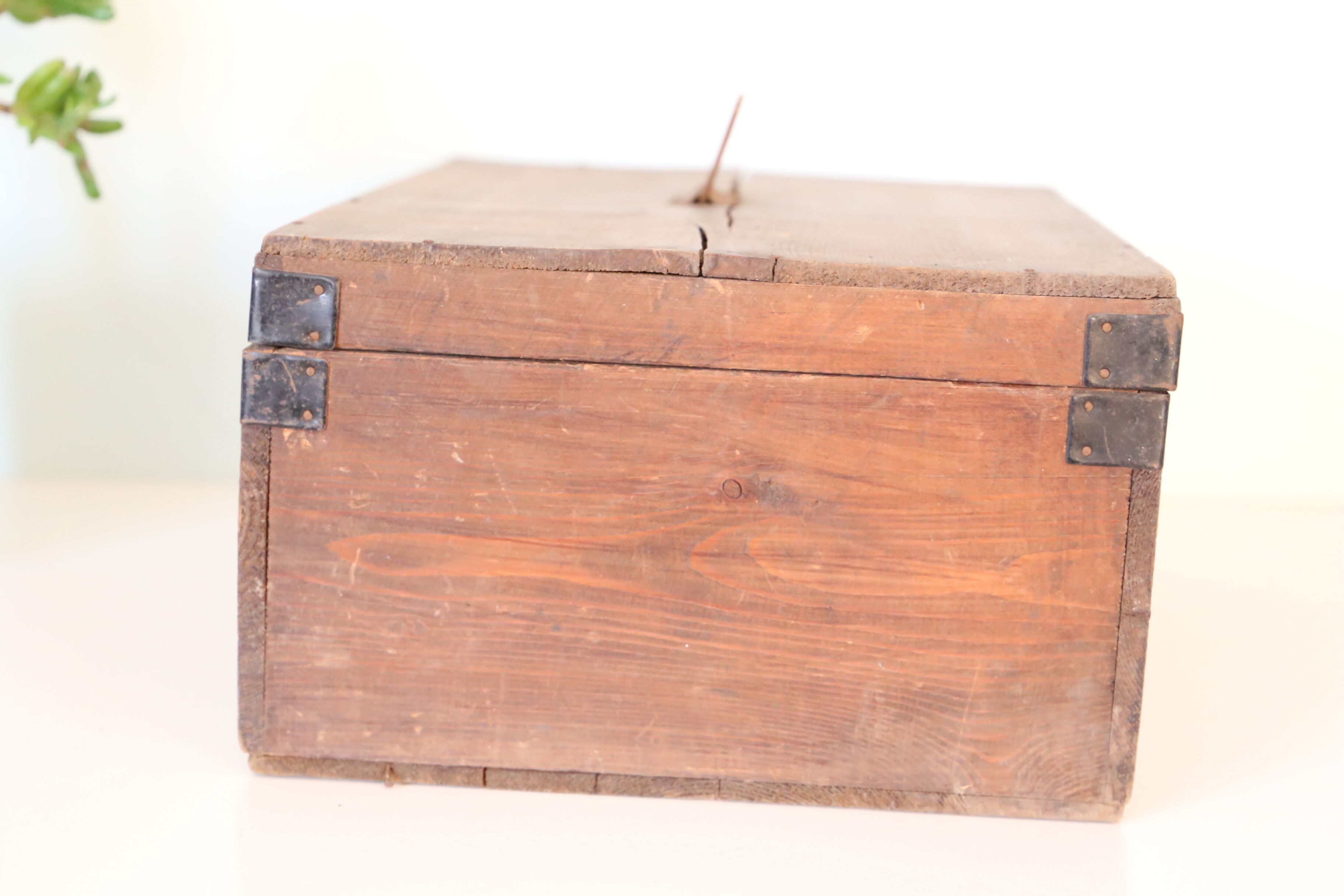 Wooden pre-war box with metal handle