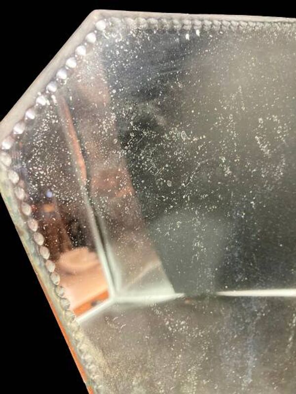 Miroir avec socle en bois