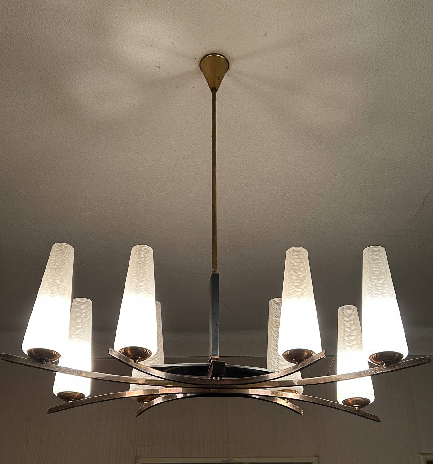 8 light chandelier