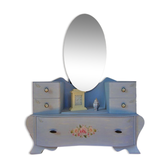 Elegant chic contemporary dressing table