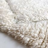 Beni Ouarain ecru Berber rug with black engraved diamonds 299x206cm