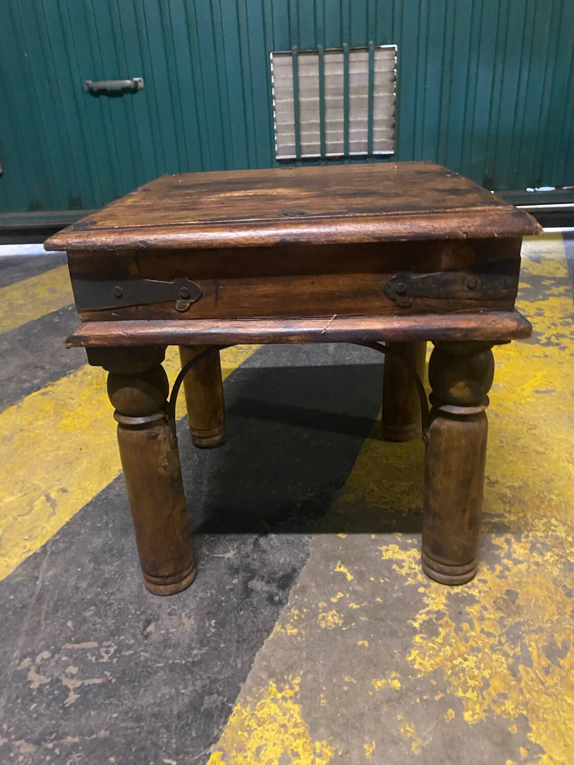 Mango wood coffee table