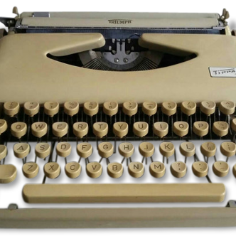 Typewriter to elegant Triumph Tippa 60