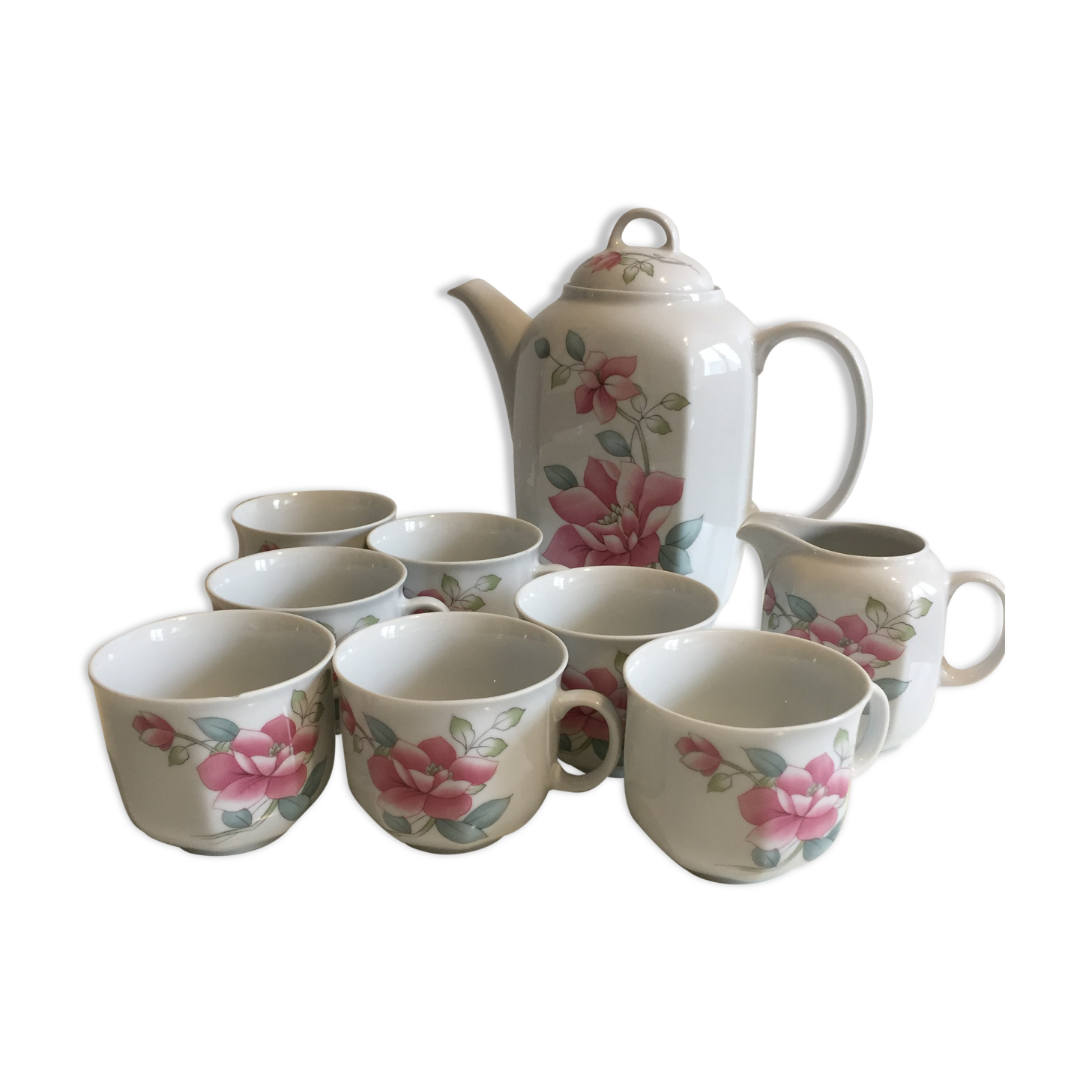Porcelain tea or coffee service