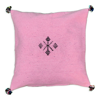 Simple pink Berber cushion