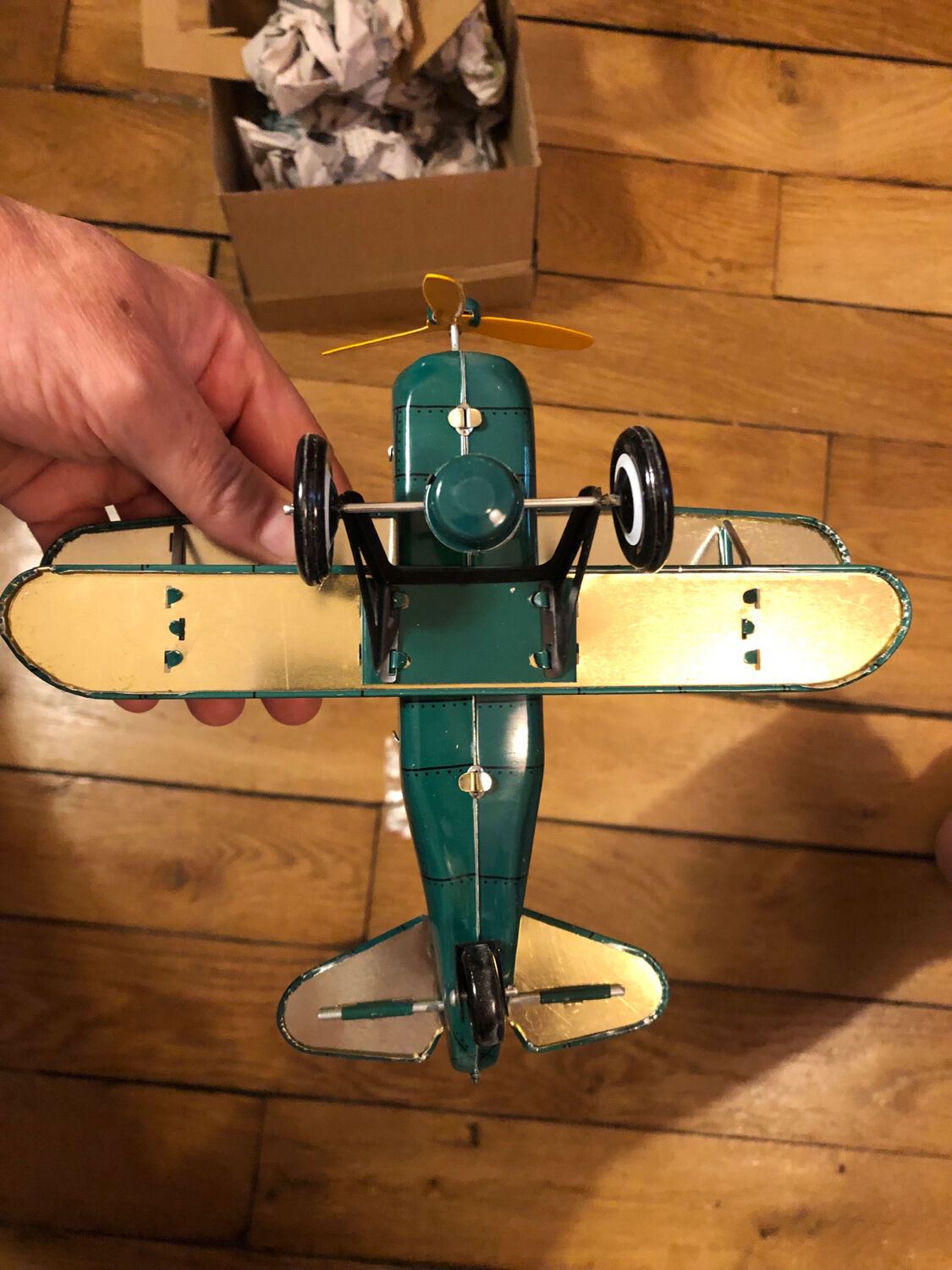 Mechanical sheet metal plane