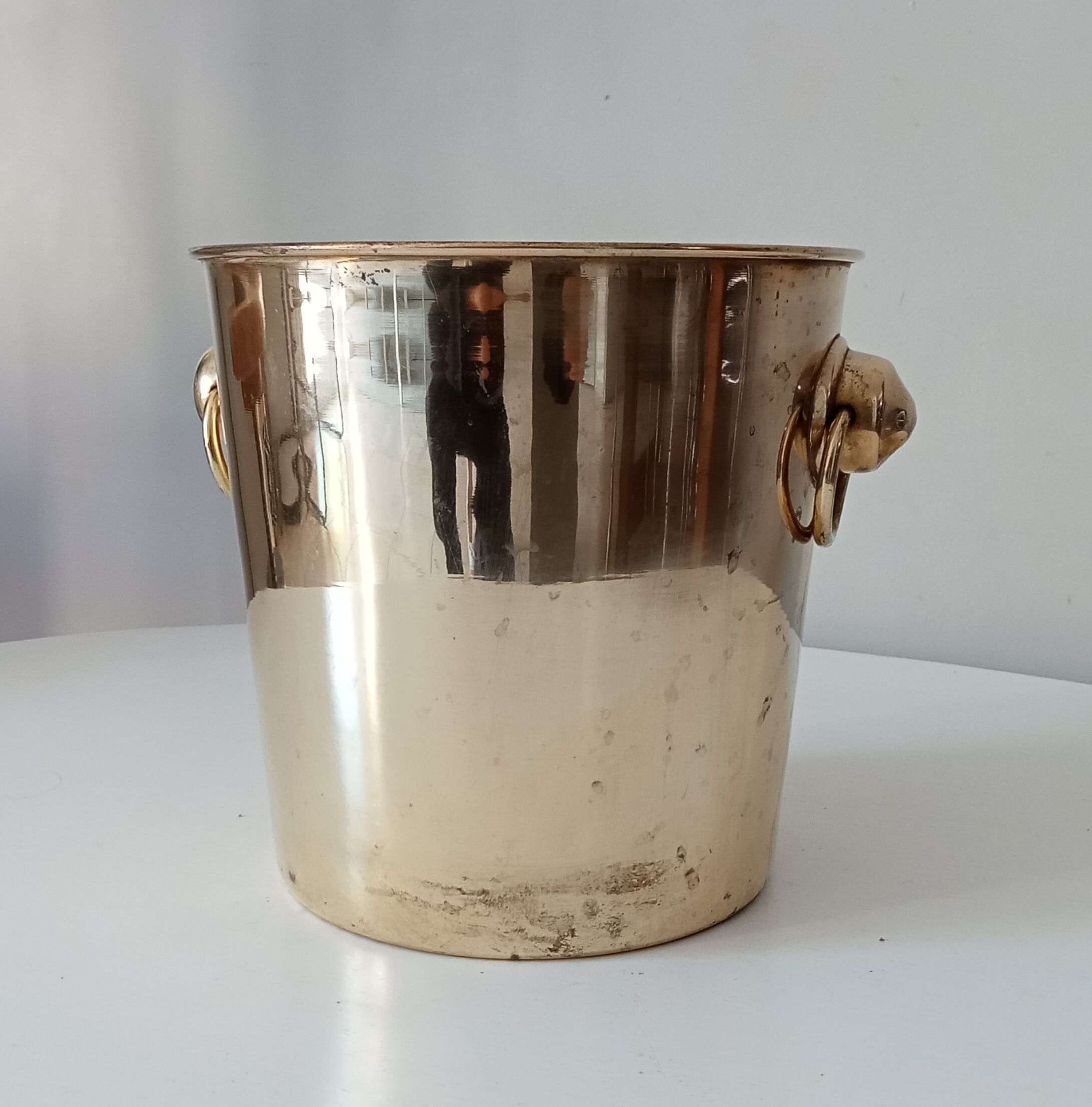 Champagne bucket in solid golden brass