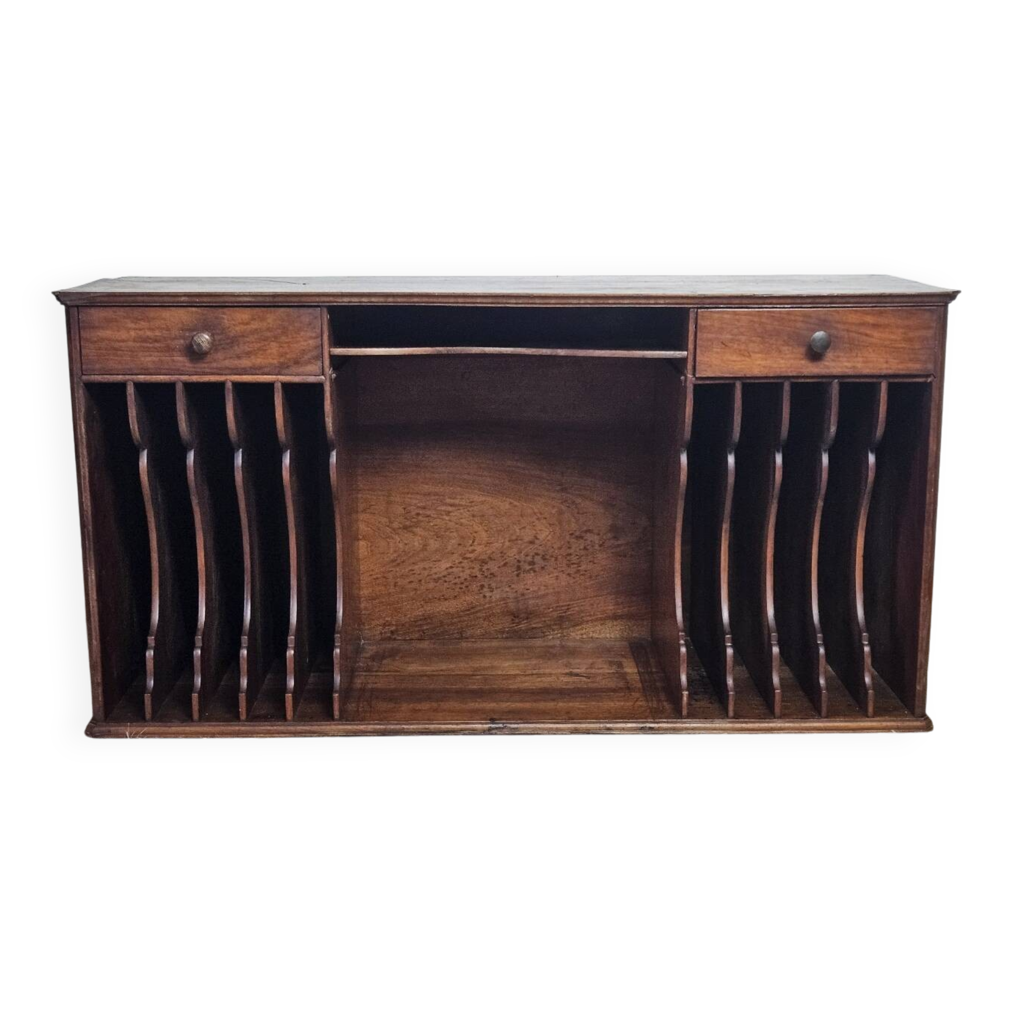 Vintage table sorting workbench