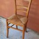 Ensemble de 5 chaises dépareillés en paille
