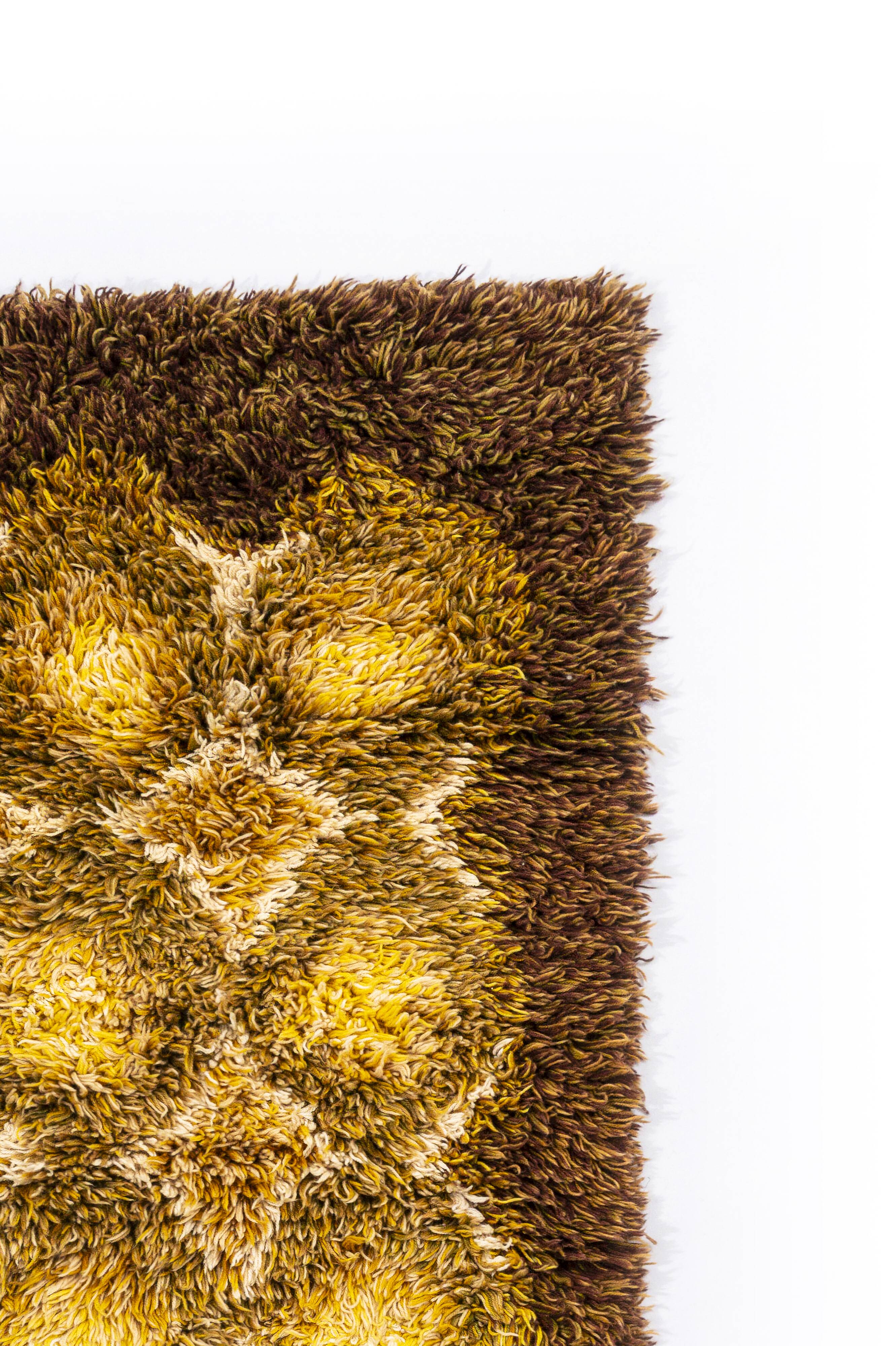 Scandinavian 20th century modern long pile (ryijy) rug by Laila Seppä. 154/