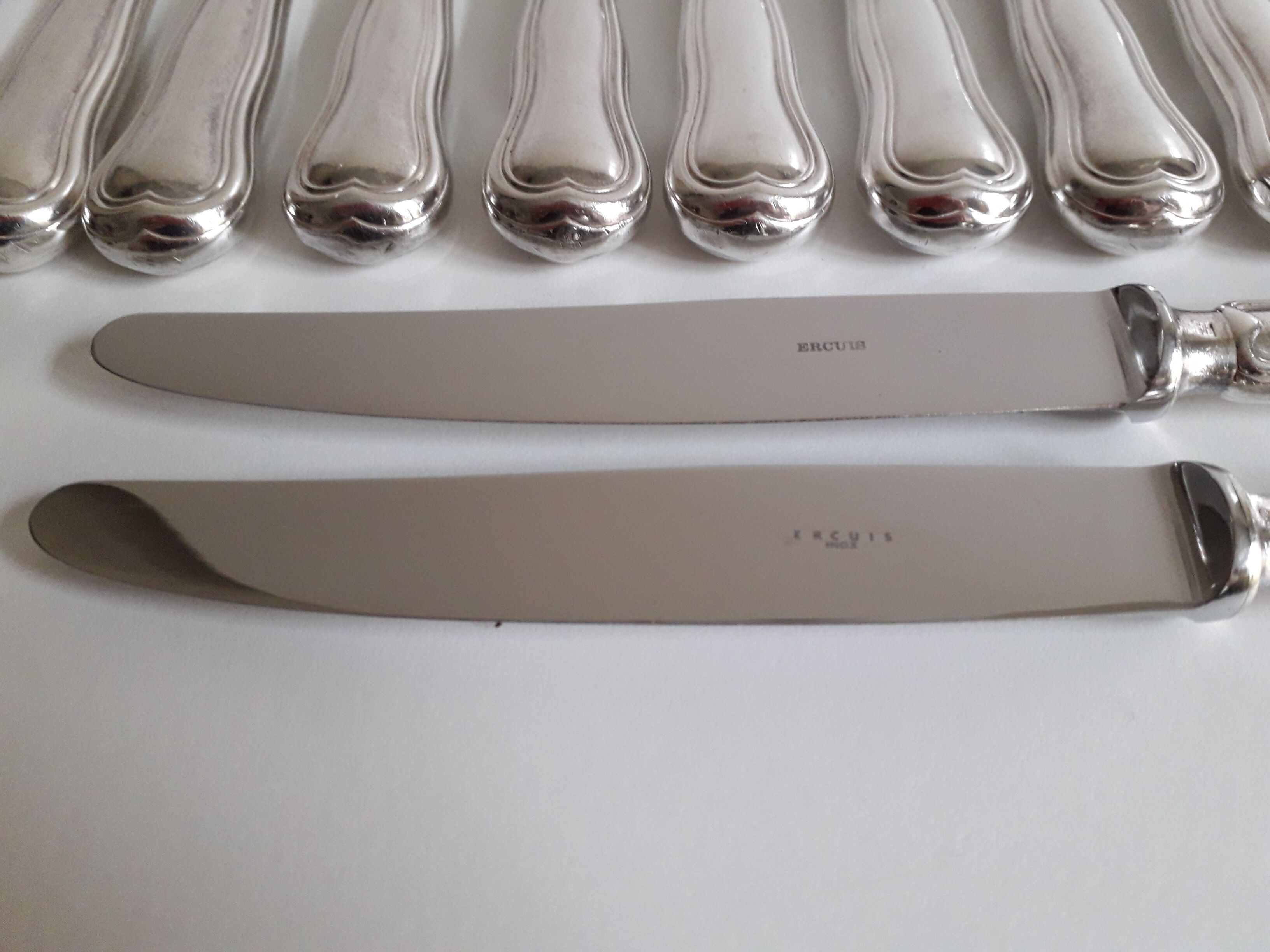 Ercuis set of 18 knives silver metal and stainless steel violin model