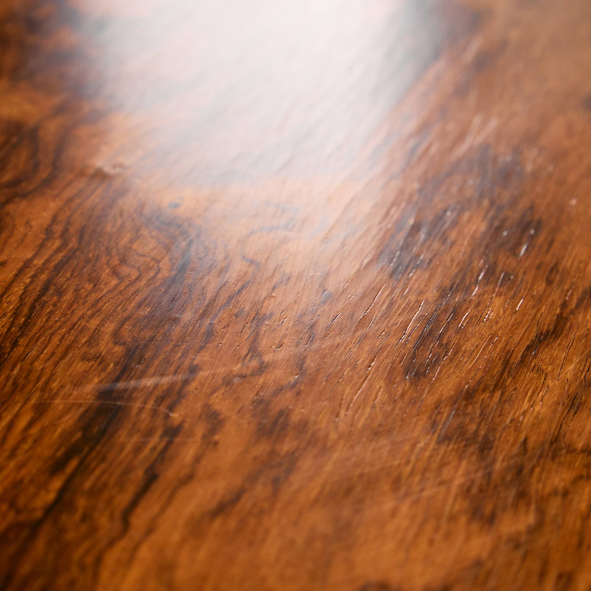 MK11142 Rosewood coffee table