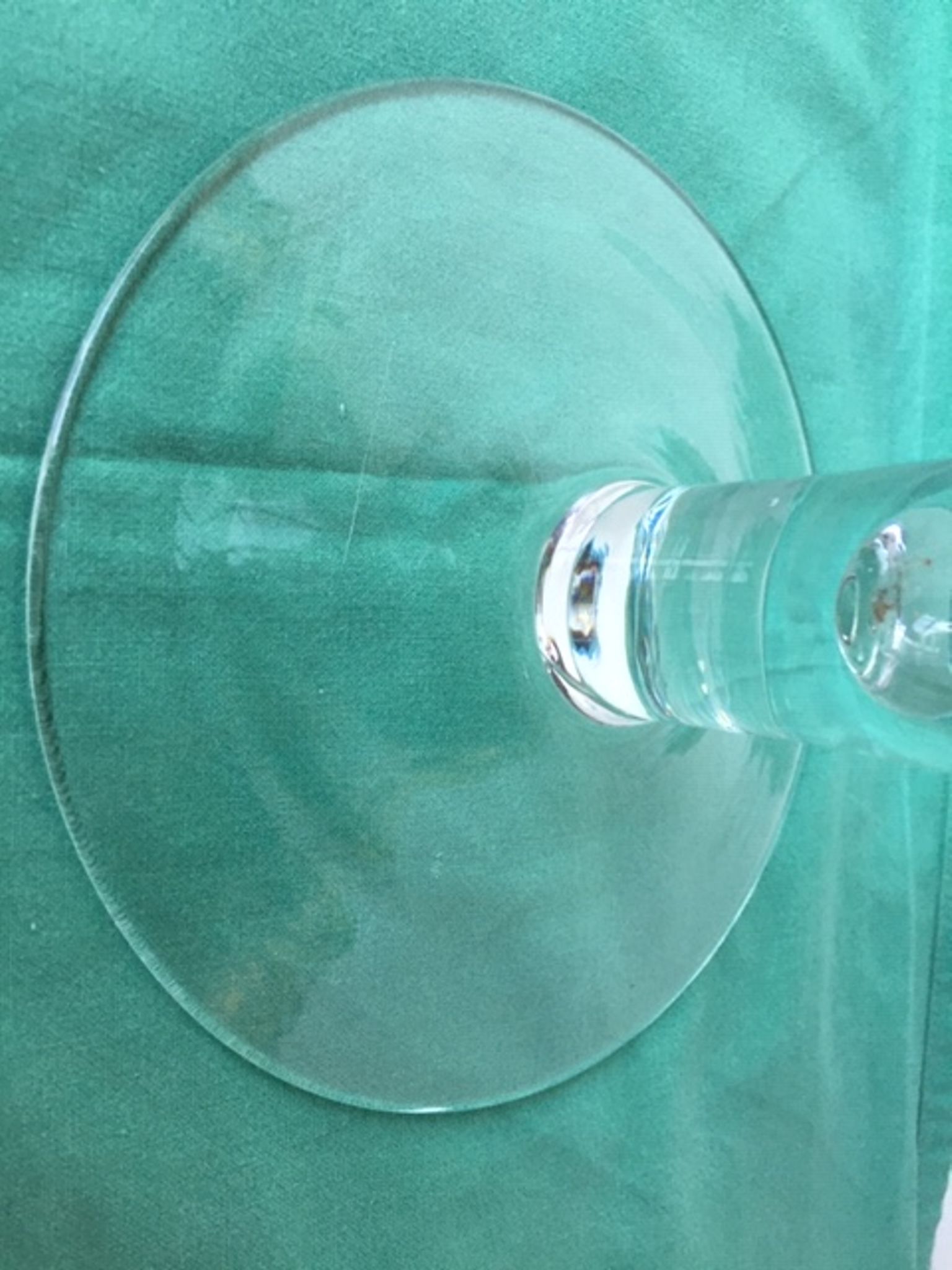 Piedouche glass vase