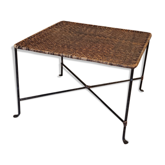 Coffee table in wrought iron and rattan