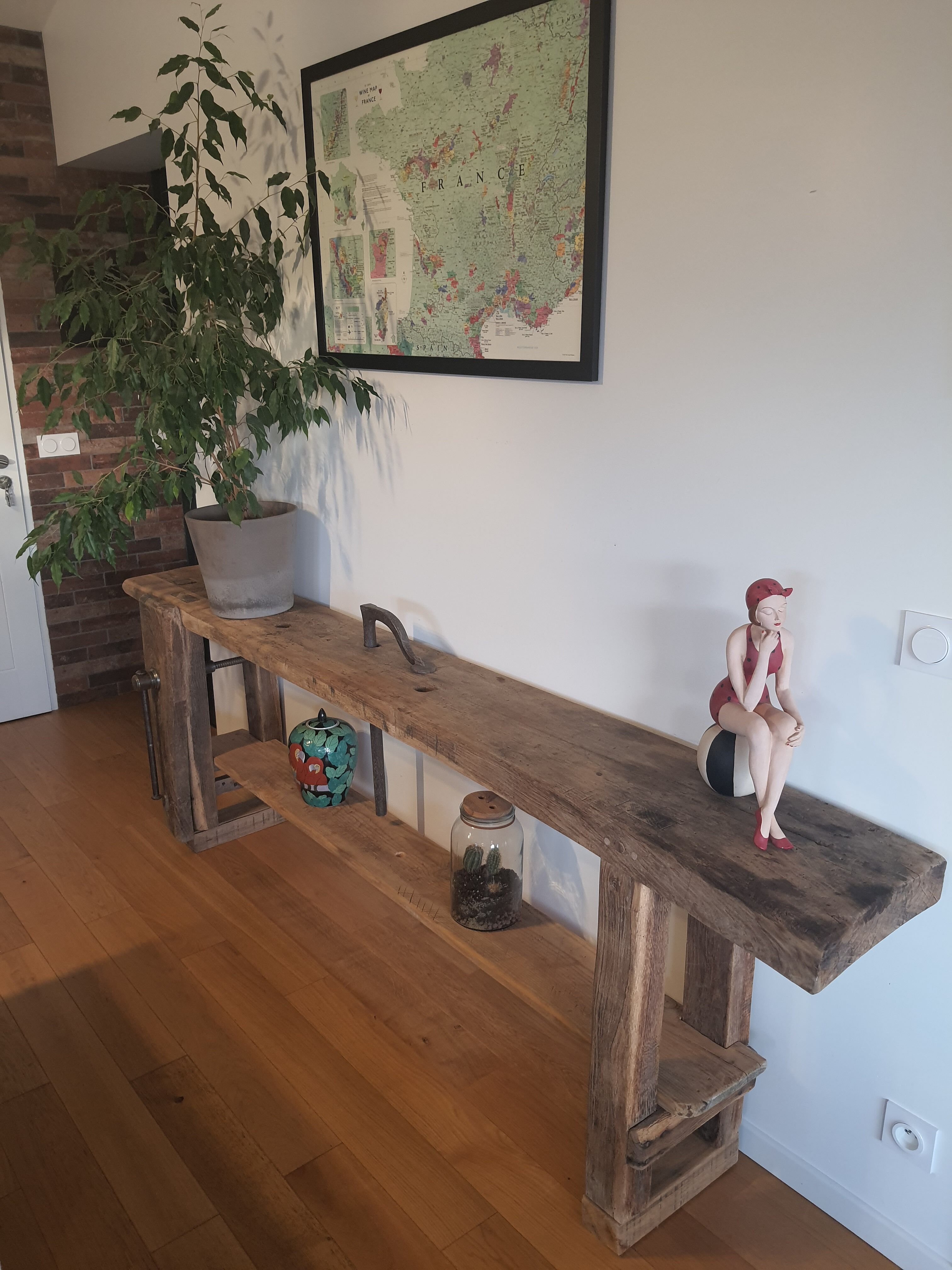 Carpenter's workbench