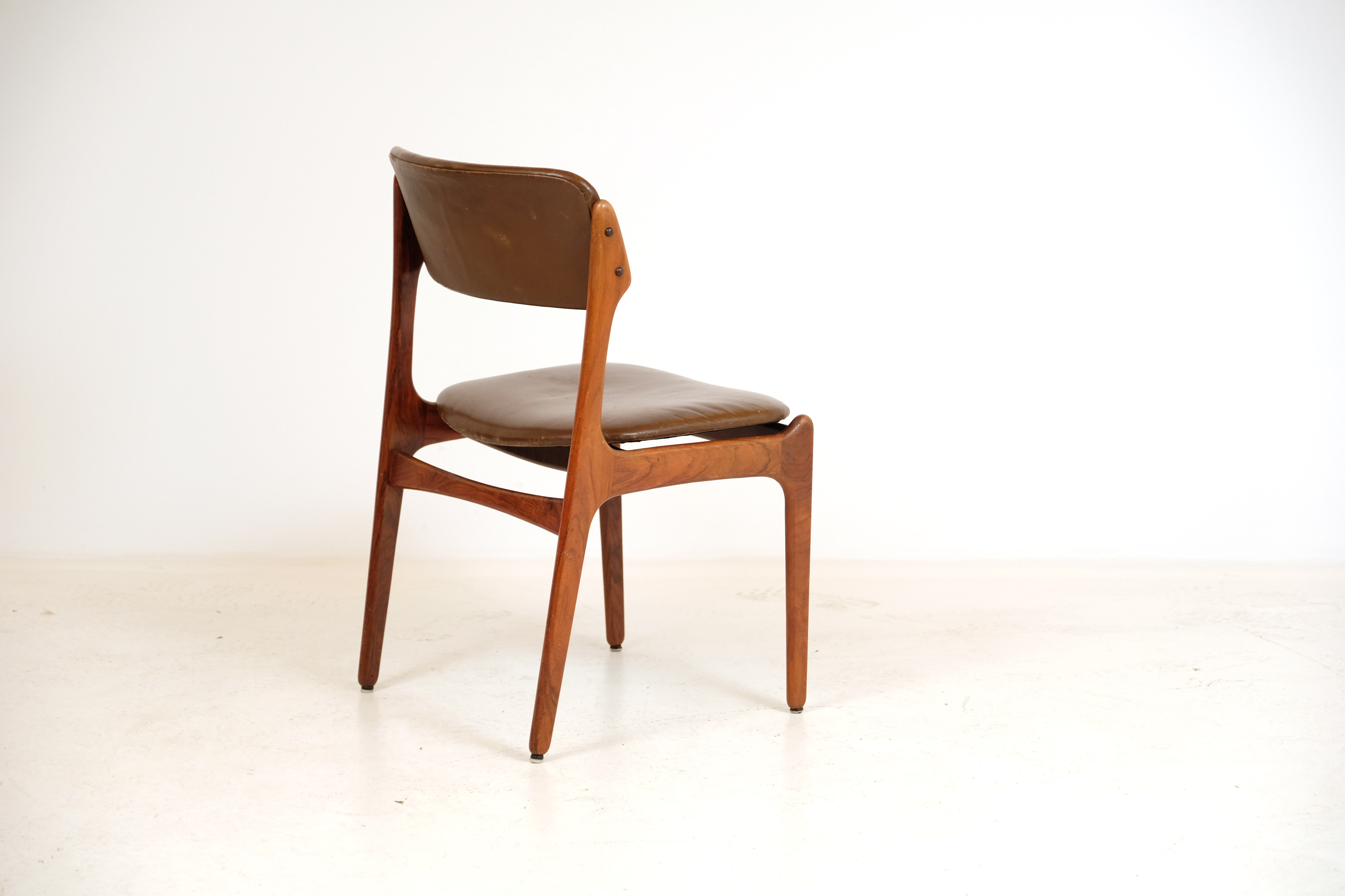 Rosewood and leather chair by Erik Buch for Oddense Maskinsnedkeri 1960