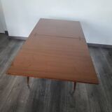 Vintage vitrified portfolio table
