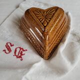 Cake mold