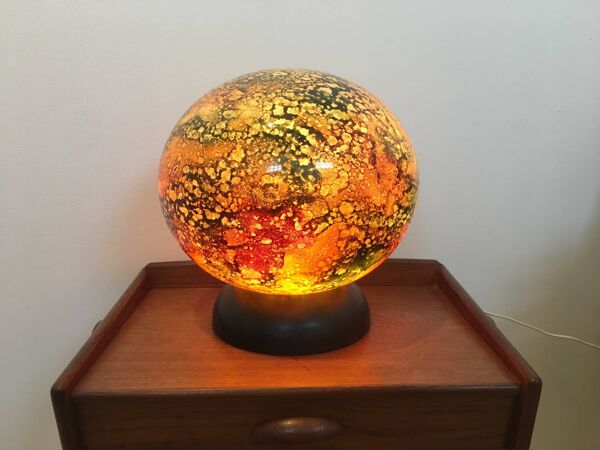Lampe en verre multicolore