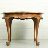 Coffee table in Baroque style, mid century, with claw foot legs, burl wood scalloped top