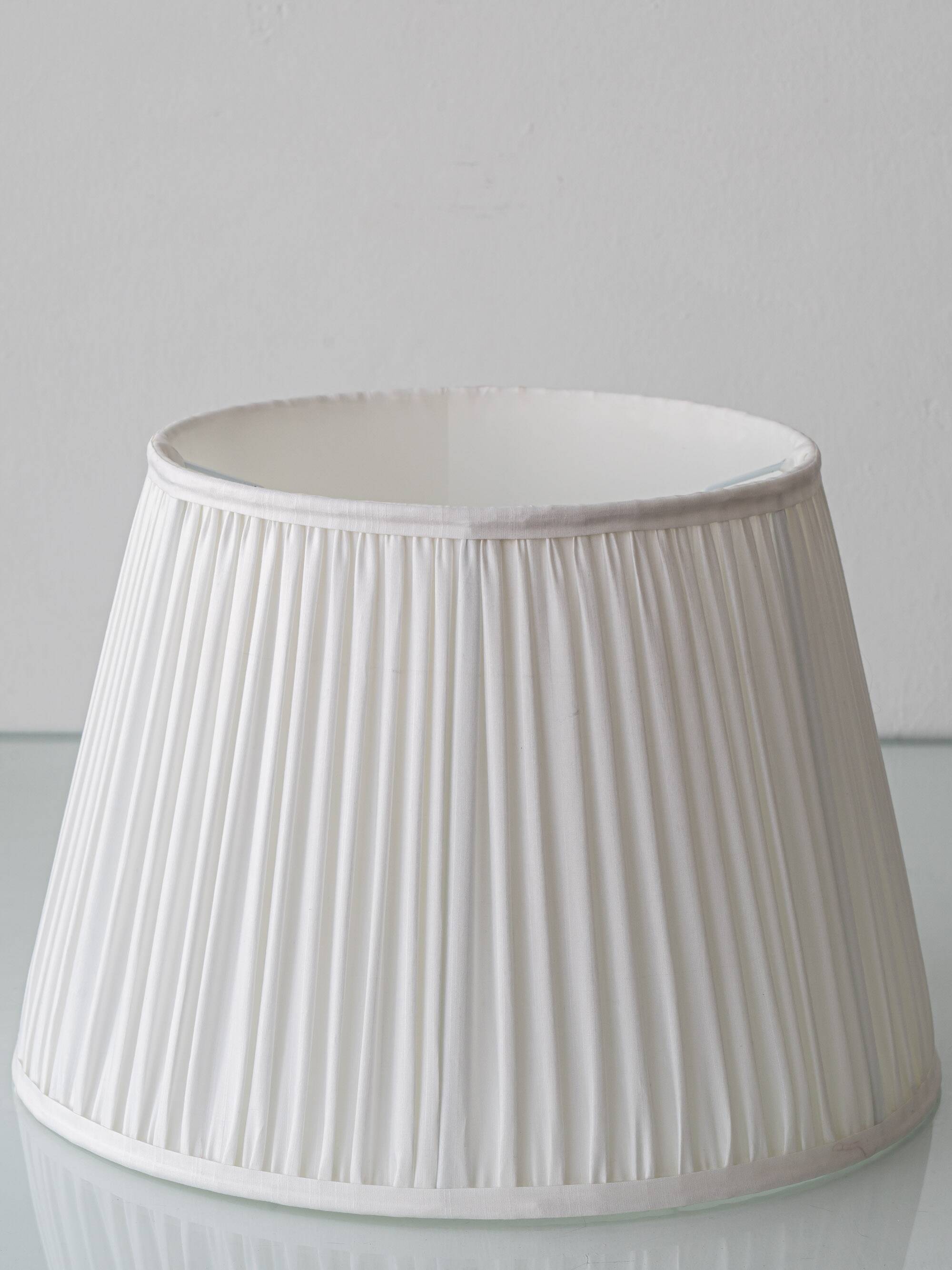 Vintage table lamp in blue and white ceramic from Delft, signed Makkum, hand-painted, 1950s