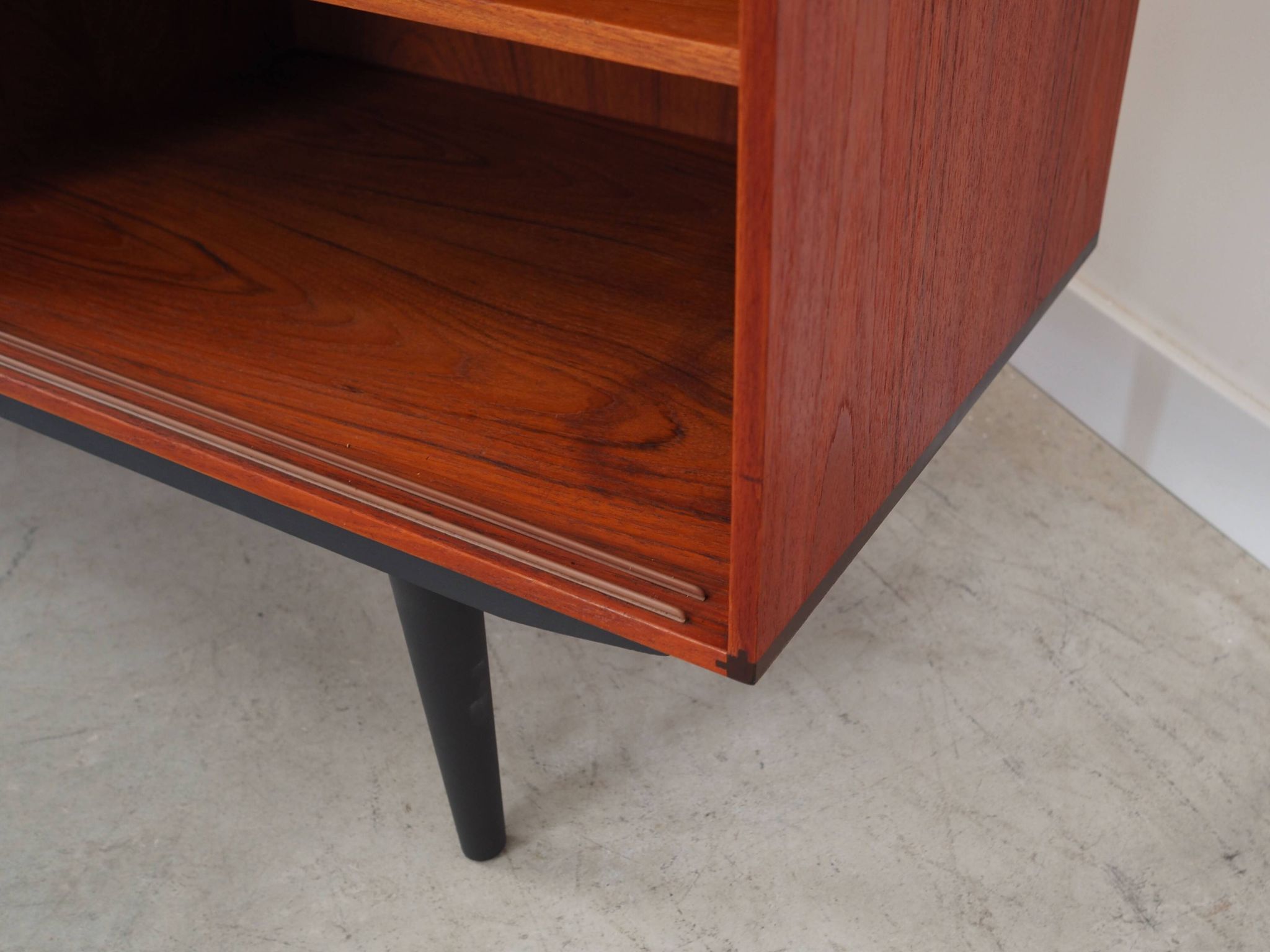 Meuble en teck, design danois, années 1960, production : Danemark