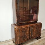 1930s Art Decò display cabinet in walnut and walnut root