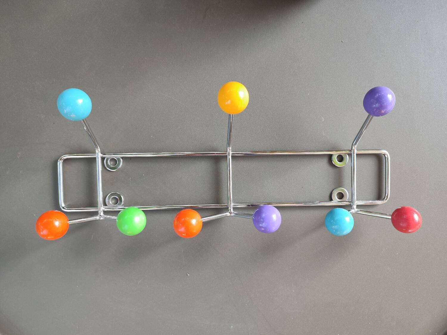 Joli porte manteau coloré