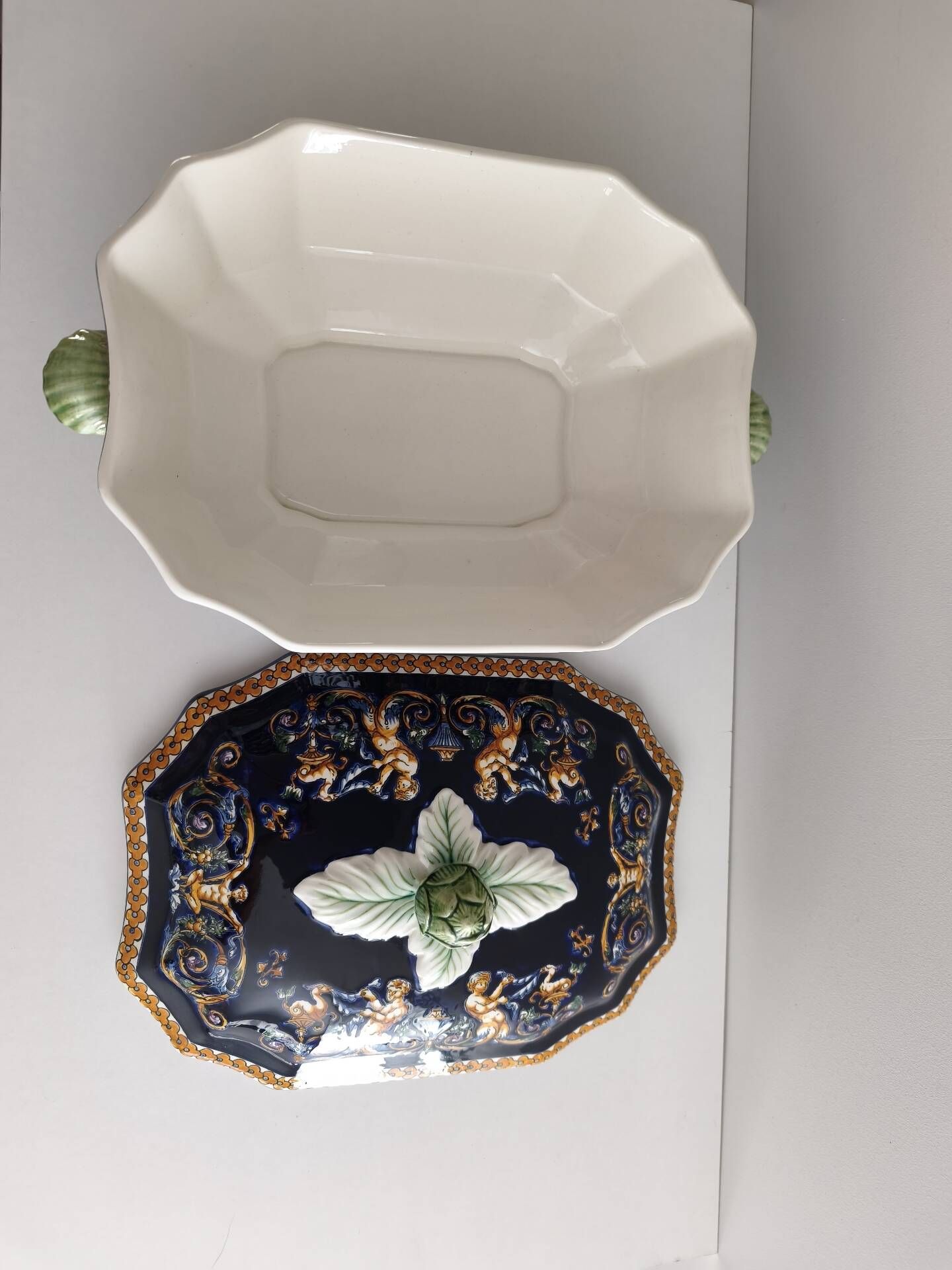 Grande soupière et plateau de service faïence de Gien - Renaissance 